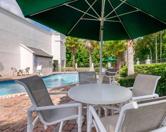 Quality Inn St. Augustine Outlet Mall - St. Augustine - Bể bơi