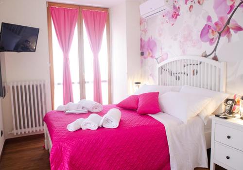 Bed Boutique Napoli Colors 76 1 0 7 Naples Hotel Deals