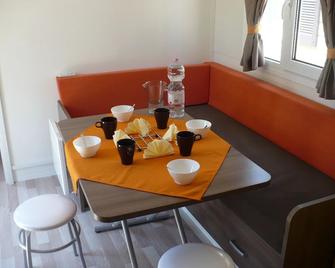 Victoria Mobilehome In Solaris Fkk Naturist Camping Resort - Poreč