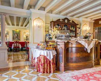 كانال غرانده - البندقية - مطعم