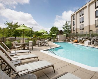 Hampton Inn Lancaster - Lancaster - Pool