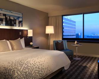 Marriott Long Beach Downtown - Long Beach - Bedroom