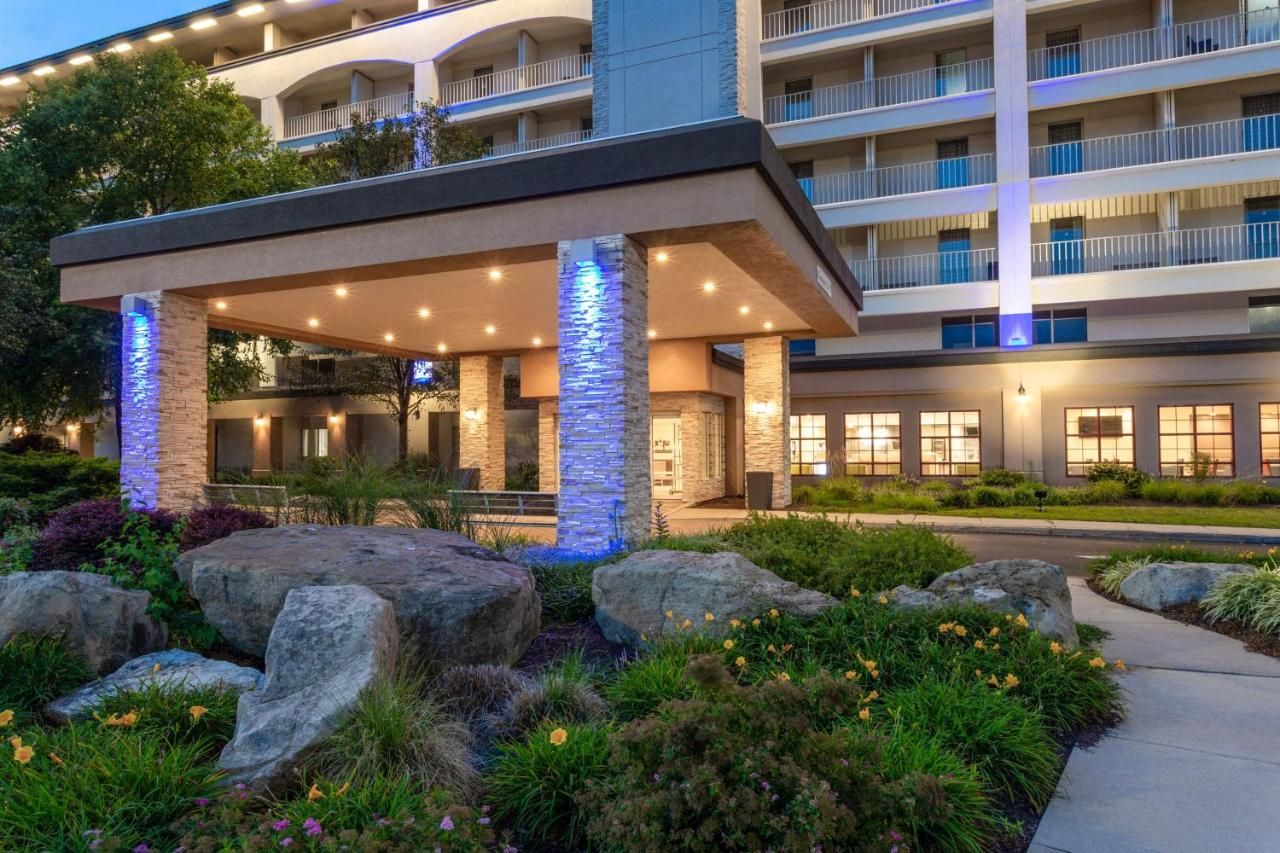 Holiday Inn Express & Suites Philadelphia - King Of Prussia By IHG