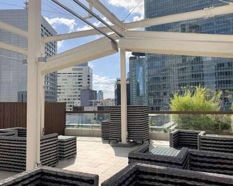 Hotel Hillarys Akasaka - Tokyo - Balcony