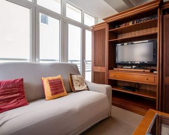 Apartamento Paseo Maritimo 27 - Cadiz - Living room