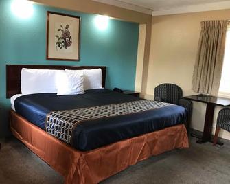 Best Motel - Toledo - Bedroom