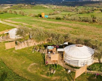 2 Cuori e 1 Yurta Glamping in Toscana - Asciano - Venkovní prostory
