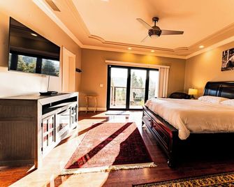 Pollock Pines, Sly Park, Sauna, Hot Tub, Pool Table, Bbq, Deck - Pollock Pines - Bedroom