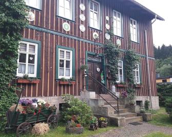 Apartment in Thale - Altenbrak with garden - Altenbrak - Edificio