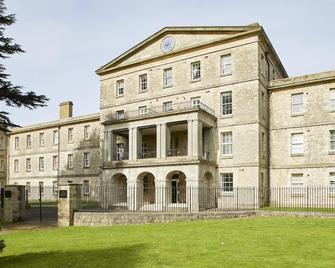 St Andrews Apartments - Maidstone - Building