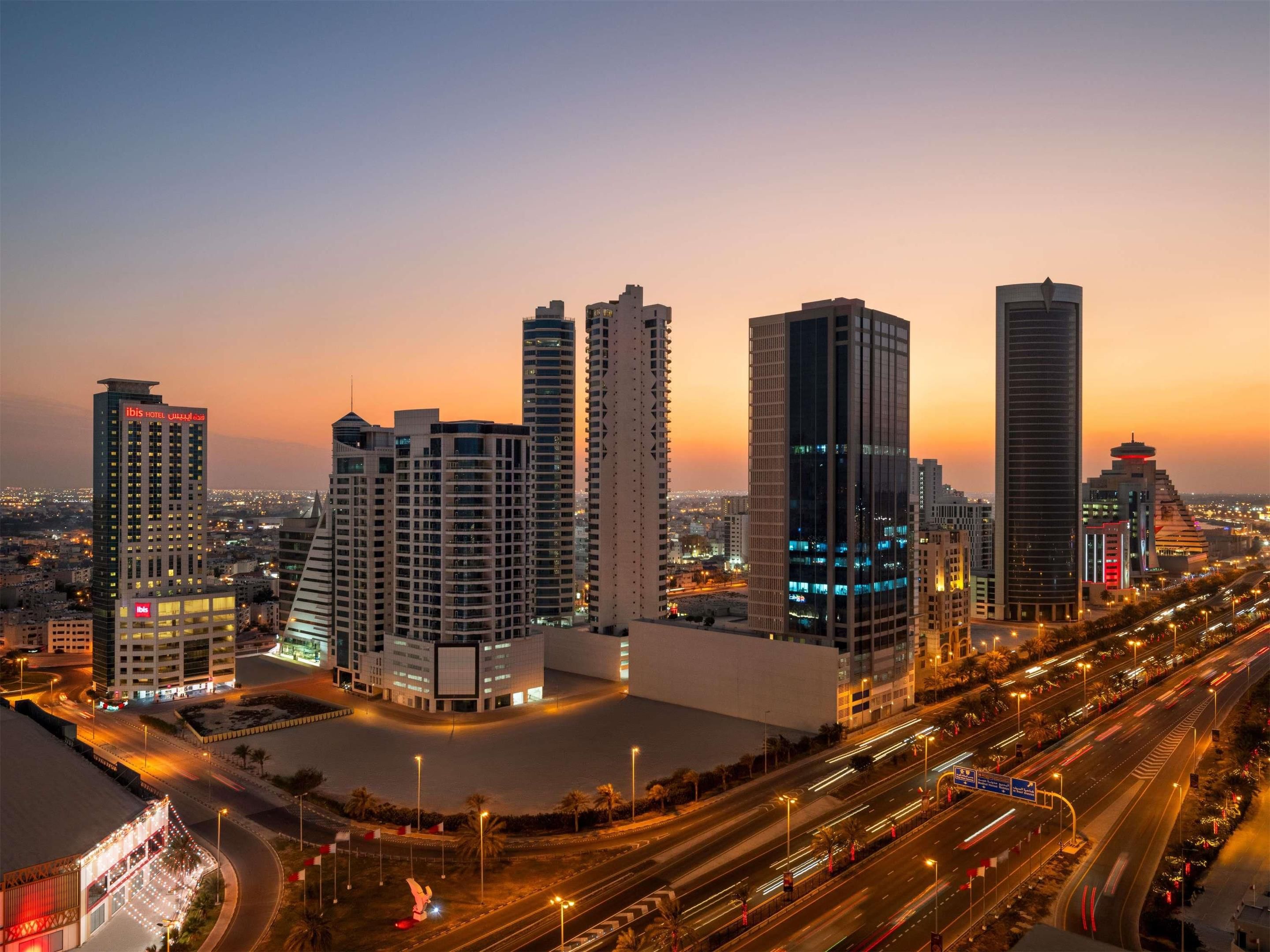 Ibis Seef Manama thumbnail 3