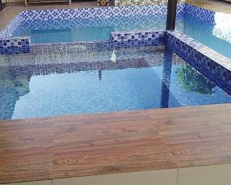 Clean Cozy Private Pool Resort - Teresa (Filipinas) - Piscina