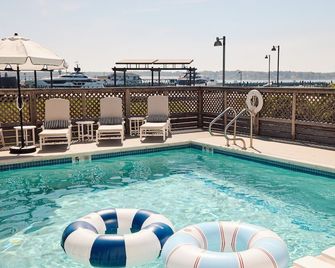The Harbor Front Inn - Greenport - Zwembad