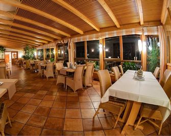 Landhotel Aschenbrenner - Freudenberg - Restaurante