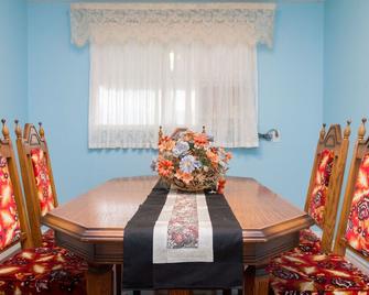 Niagara Falls Motor Lodge - Niagara Falls - Dining room