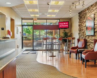 Red Roof Inn Cleveland Airport - Middleburg Heights - Middleburg Heights - Lobby