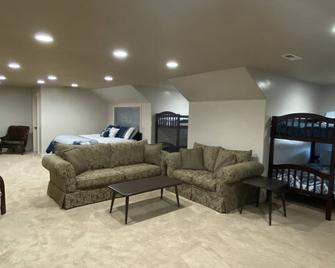 Cozy Studio Bonus Room in the Country - Jerome - Living room