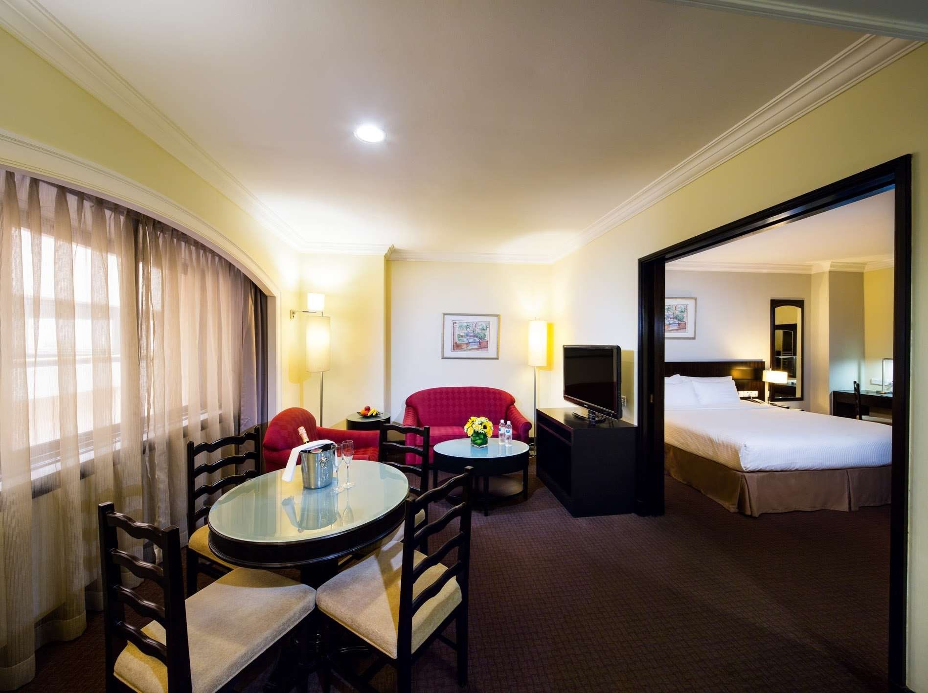 Orchard Rendezvous Hotel By Far East Hospitality Sg Clean From 19 Singapore Hotel Deals Reviews Kayak