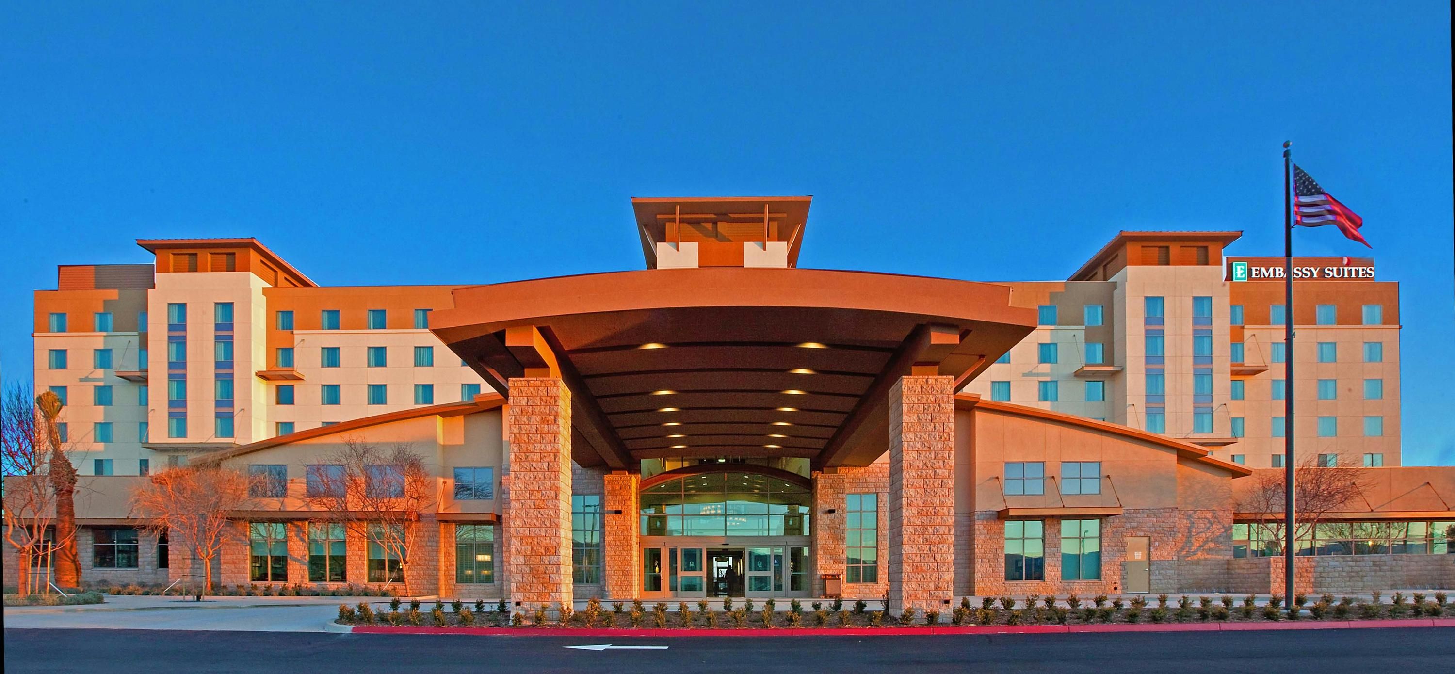 Embassy Suites by Hilton Palmdale - Palmdale - Gebäude