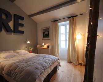 Renovated and full of charm in the village of ARS EN RE - Ars-en-Ré - Спальня