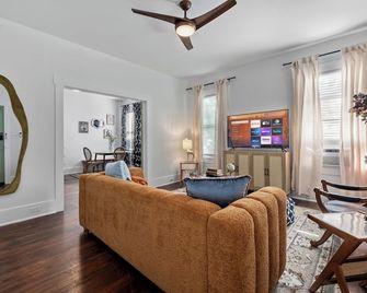 Central Apt Near Dt, Pearl, Breckenridge Park - סן אנטוניו - סלון