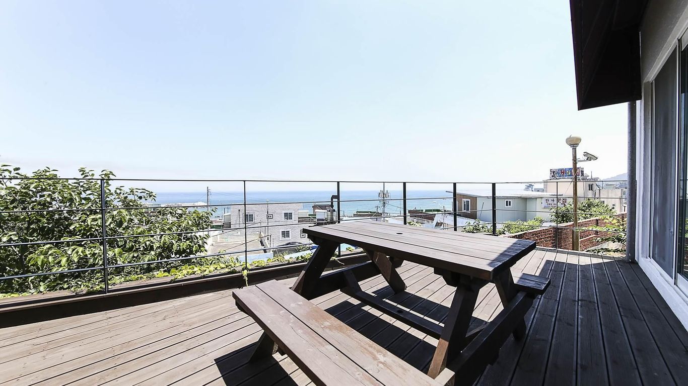 프라다 호텔 & 펜션