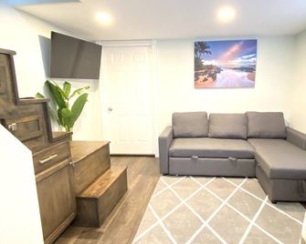 The Tree House of Paradise - Salem - Living room