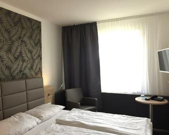 Hotel Erlenstegen - Nuremberg - Bedroom