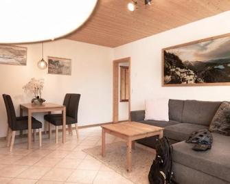 Hotel-Gasthof Der Wiesengrund - Bad Hindelang - Wohnzimmer
