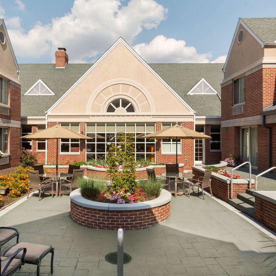 Building view of Hilton Garden Inn Lancaster