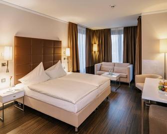 Hotel Eberhards am Wasser - Bietigheim-Bissingen - Bedroom