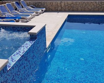 Apartments Antonio - Cavtat - Piscina