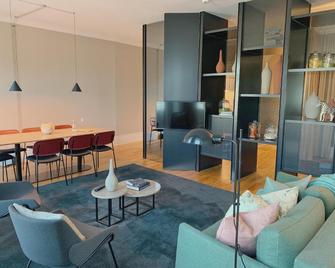 Oporto Serviced Apartments - Miragaia - Oporto - Sala de estar