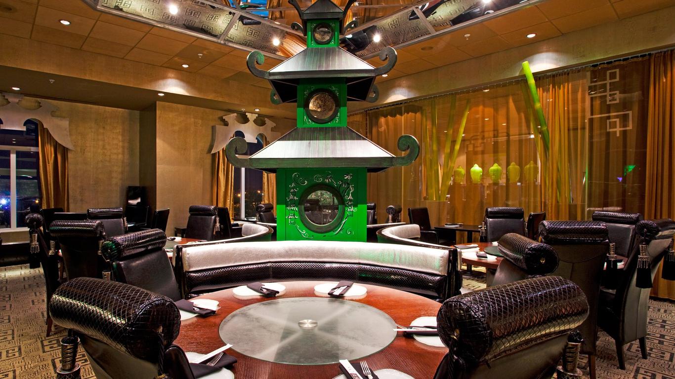 Holiday Inn & Suites Ocala Conference Center By IHG