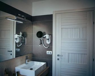 Bedroom - Potenza - Bathroom
