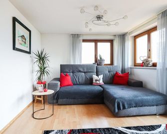 moderne Ferienwohnung Uderns - Uderns - Obývací pokoj