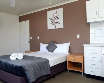 Summit Motel - טאונסוויל - חדר שינה