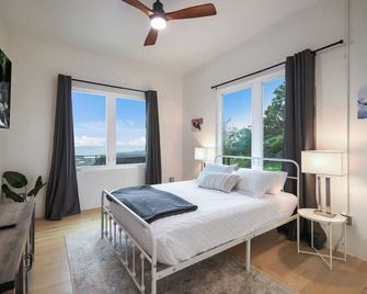 Lake Buchanan Retreat w/Hot-Tub - Burnet - Slaapkamer