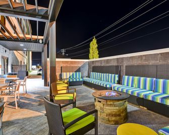 Home2 Suites by Hilton Conway - Conway - Terasa