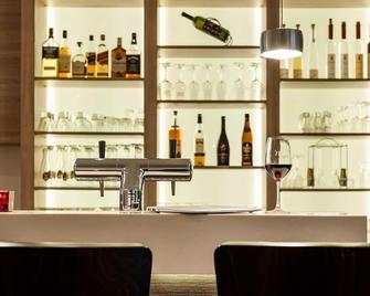 Amedia Dresden Elbpromenade, Trademark Collection by Wyndham - Dresden - Bar