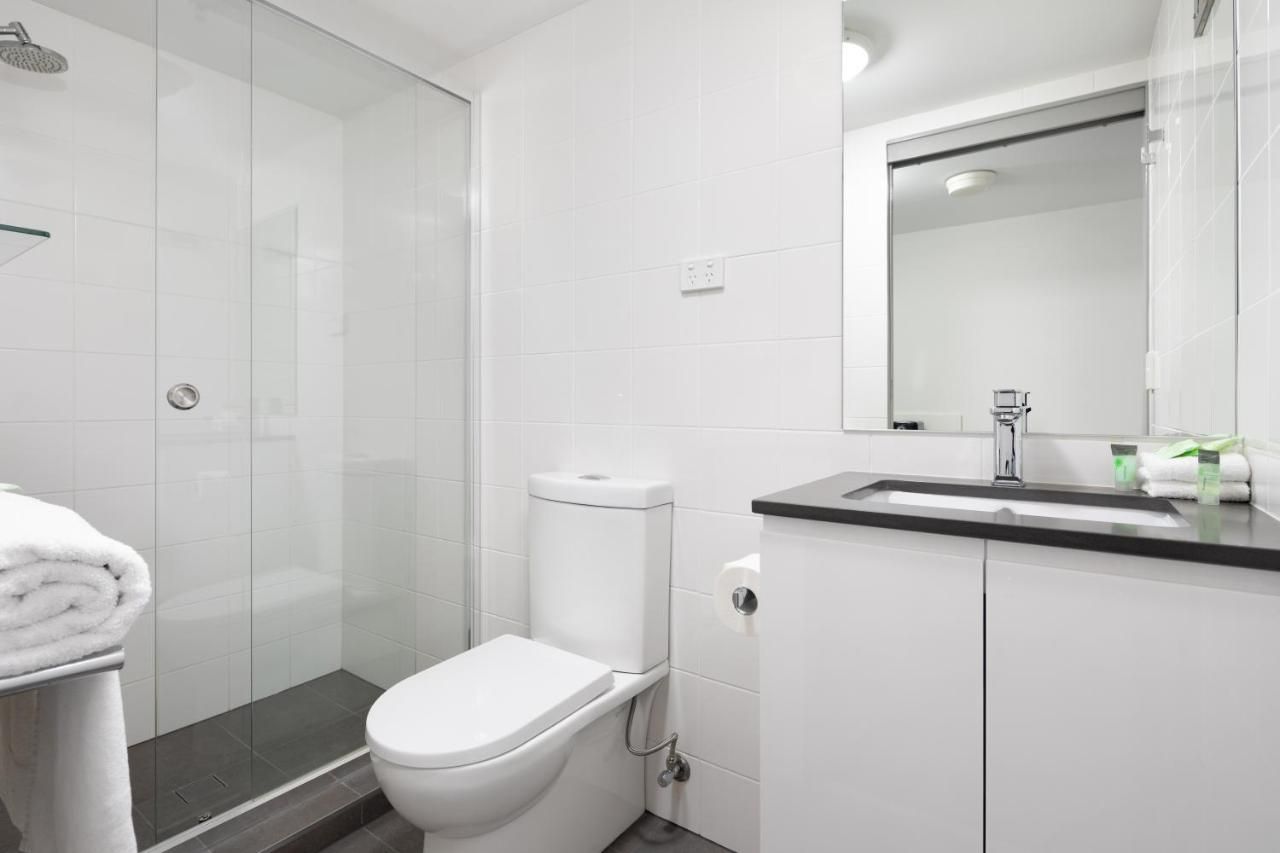 George Hotel Brisbane, Independent Collection by Evt