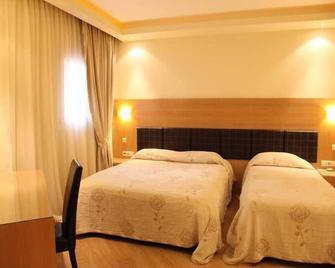 Hotel Pantelidis - Ptolemaḯda - Bedroom