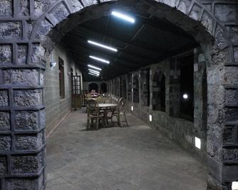Castlereigh Holiday Bungalow - Nuwara Eliya - Patio