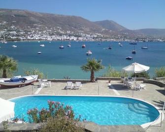 Parian Village Beach Hotel - Adults Only - Parikia