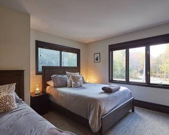 Valley Views | Hot Tub | Barrel Sauna | 5br | 2lr - Bondville - Habitación