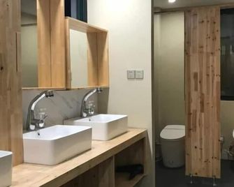 Ma Cherie Youth Hostel - Shangai - Baño