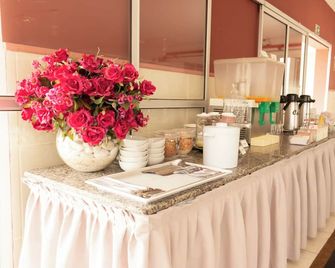 Contagem Centro Hotel - Contagem - Buffet