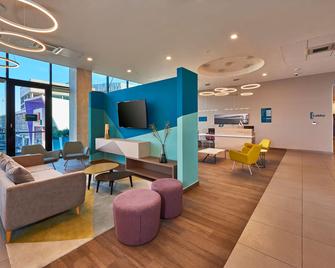 City Express Suites by Marriott Tijuana Rio - Tijuana - Lobby