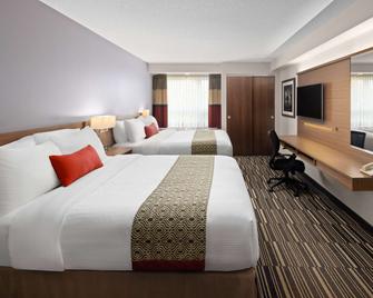 Microtel Inn & Suites by Wyndham Kirkland Lake - Kirkland Lake - Habitación