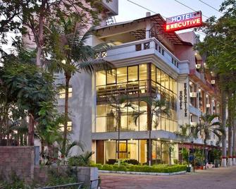 Hotel Executive - Surat - Edificio